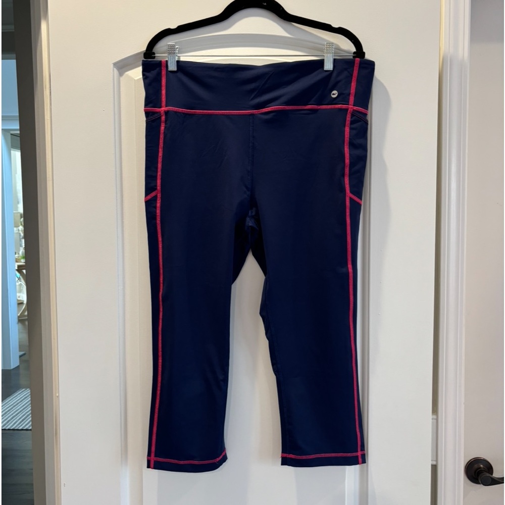 Vineyard Vines Solid Performance Crop Leggings; N… - image 5